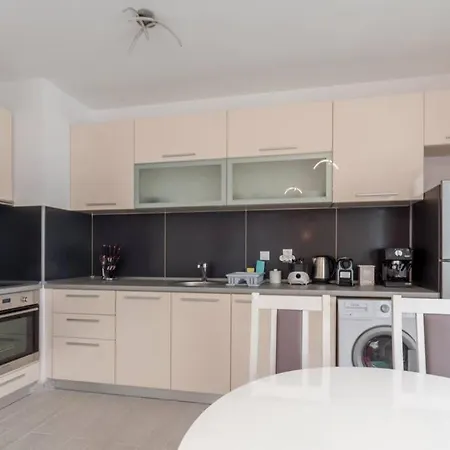 With Balcony, Lighthouse Golf Resort, 62sqm Апартамент Балчик