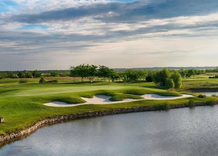 Apartment With Balcony, Lighthouse Golf Resort, 62sqm Balchik